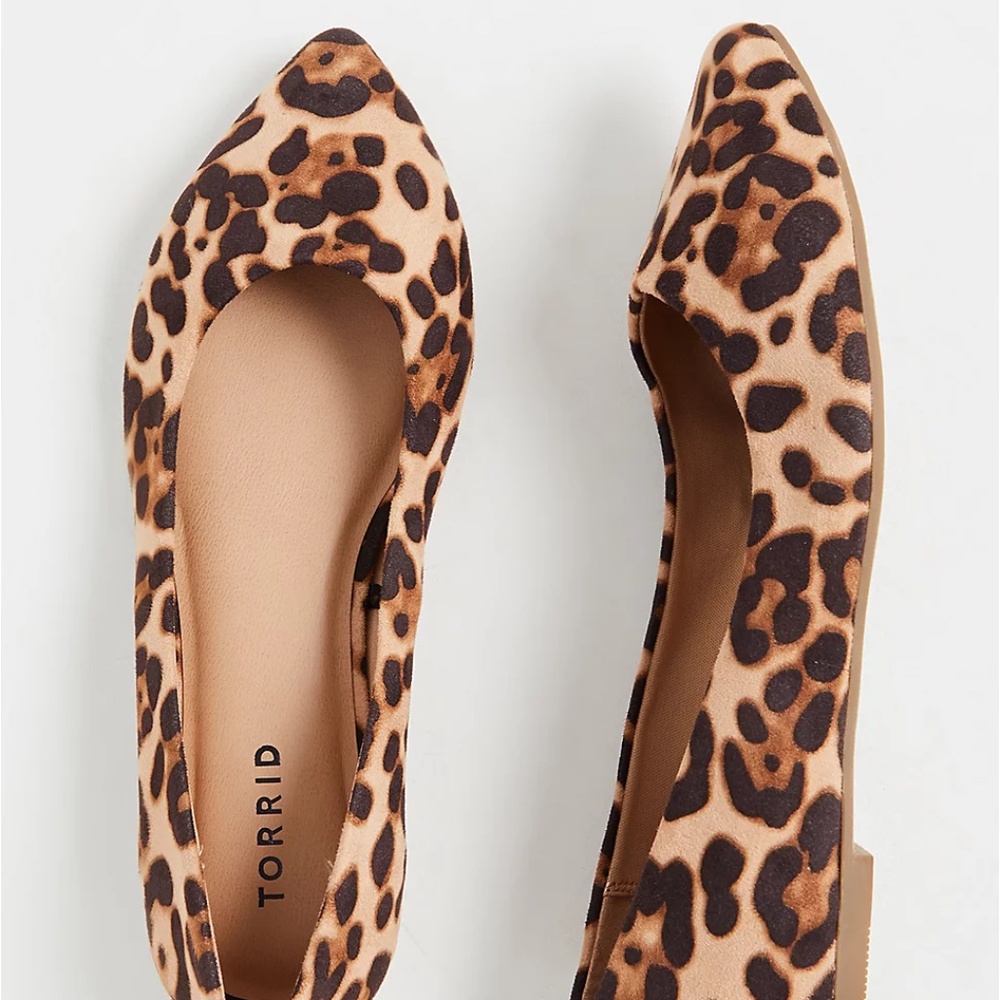 Torrid Leopard Faux Suede Pointed Toe Flat Size 8